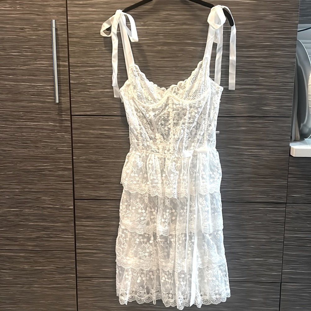 White Lace Tiered Tie-Shoulder Chemise